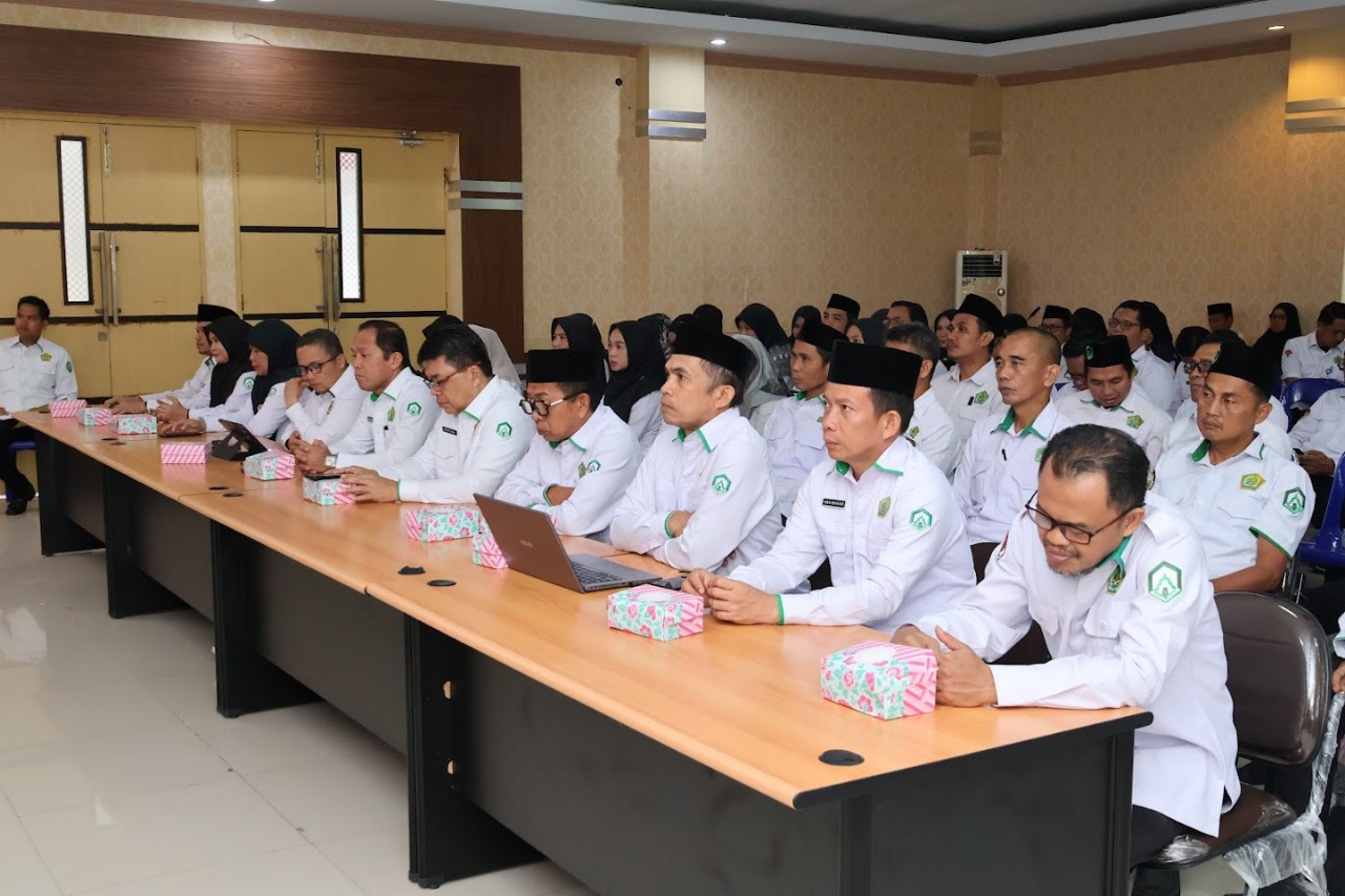 Dekan FTIK IAIN Palopo Hadir dalam Pembinaan Aparatur Sipil Negara, Siap Dukung Rencana Pembukaan Program Doktoral (S3)